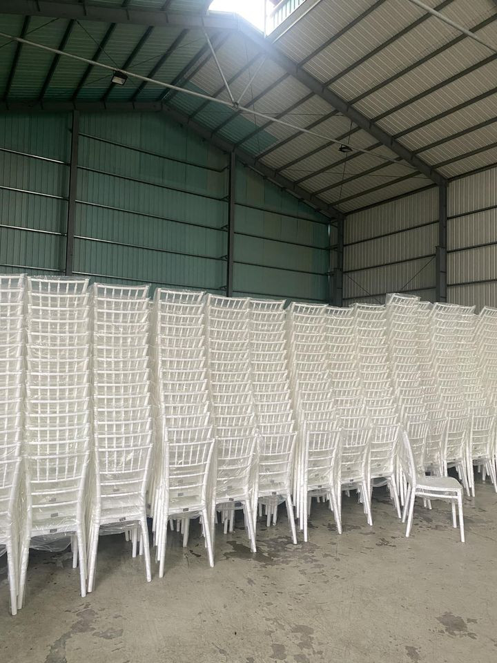 Mua ghế Tiffany nhựa chất lượng