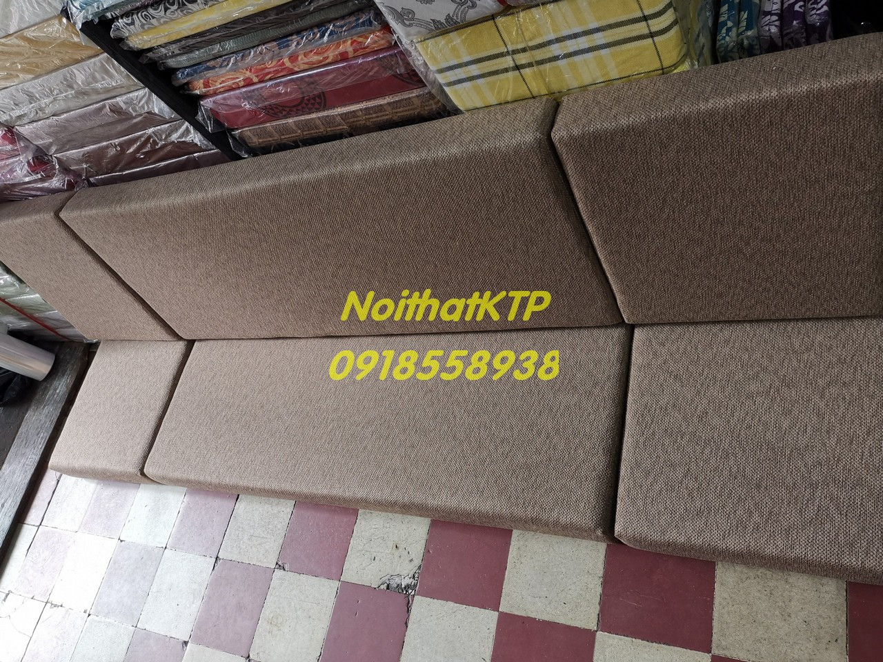 Nệm ngồi màu xám cho ghế gỗ