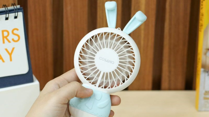 Quạt để bàn máy tính Cosano CF005 màu xanh dương, dung lượng pin tốt