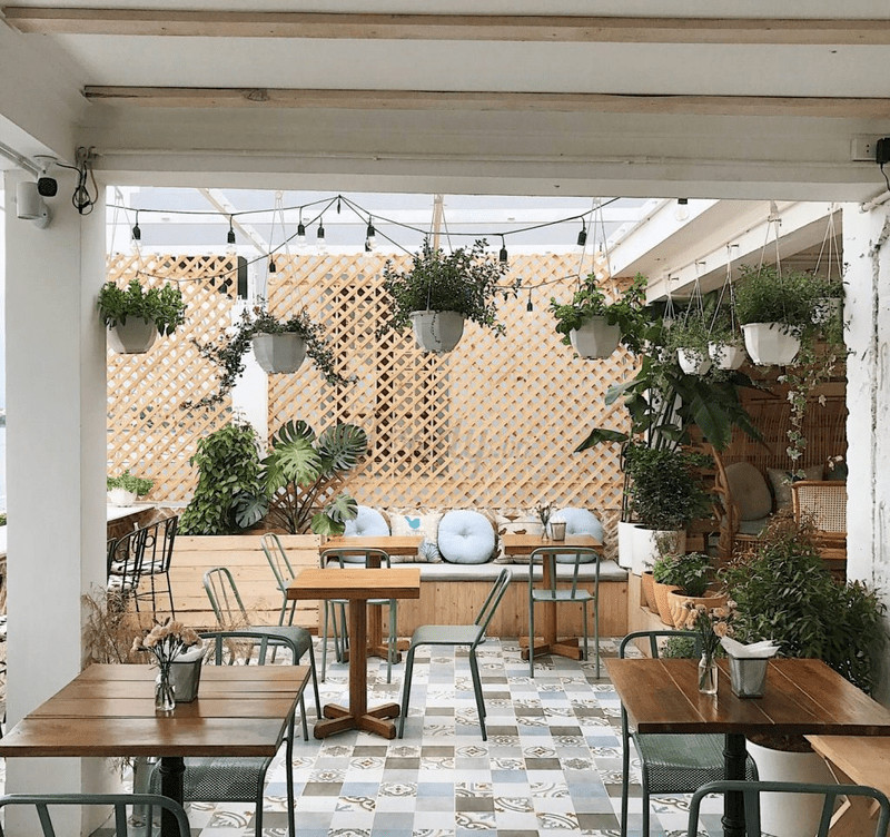 Quy trình chọn bàn ghế quán cafe chất lượng