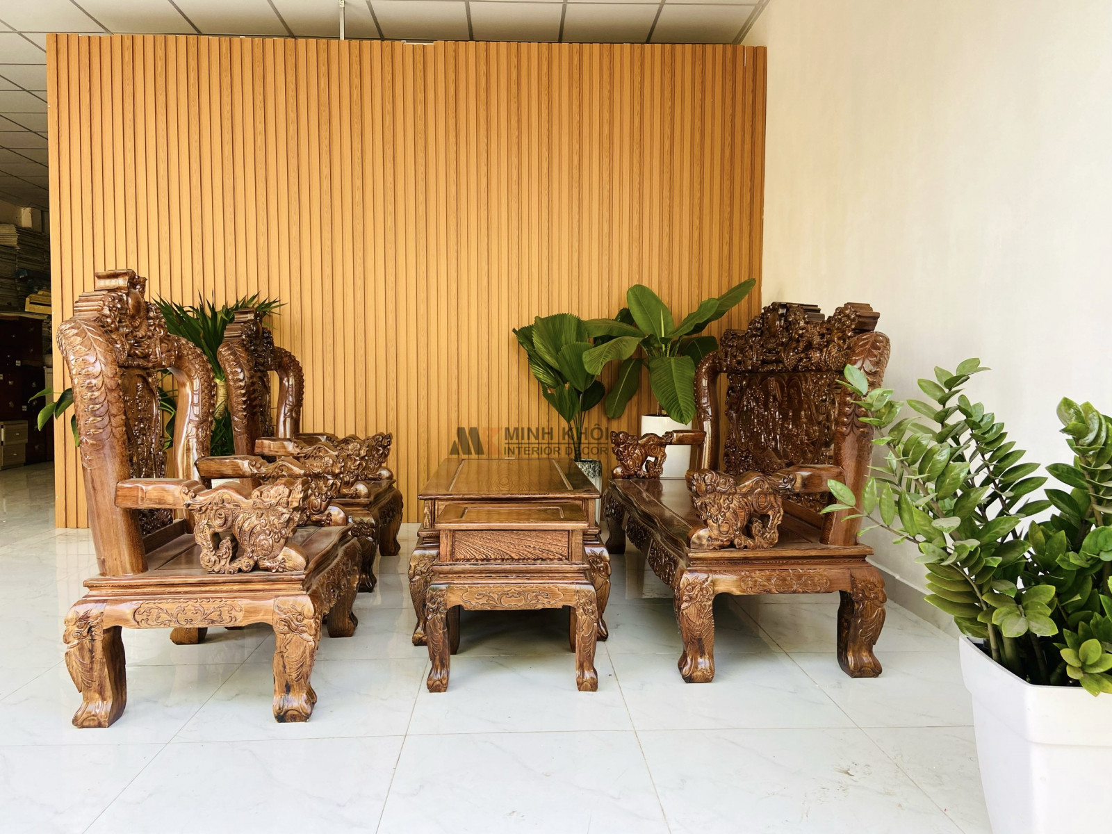 Salon Gỗ Mun Đuôi Công Chạm Rồng Bát Tiên