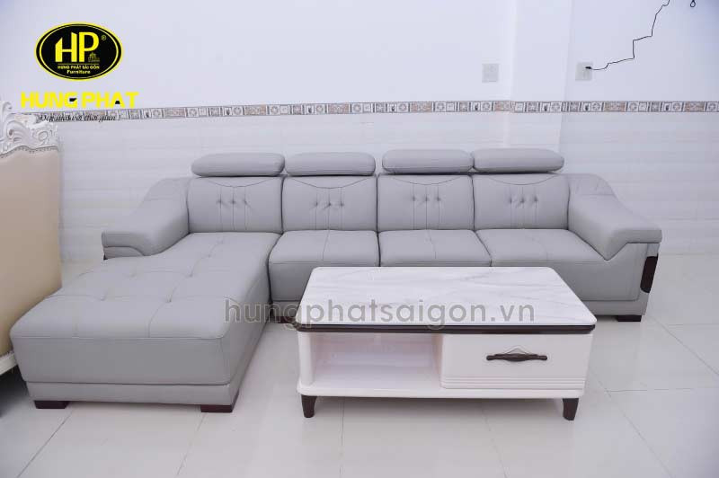 Sofa da góc tiện dụng tại cửa hàng bán ghế
