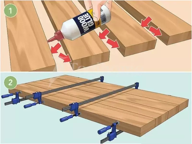 Sử dụng keo chuyên dụng để ghép các tấm gỗ tạo thành mặt bàn học sinh hoàn chỉnh