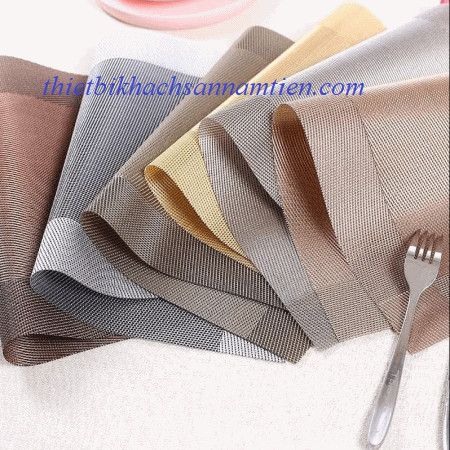 Tấm lót bát đĩa họa tiết ô vuông độc đáo
