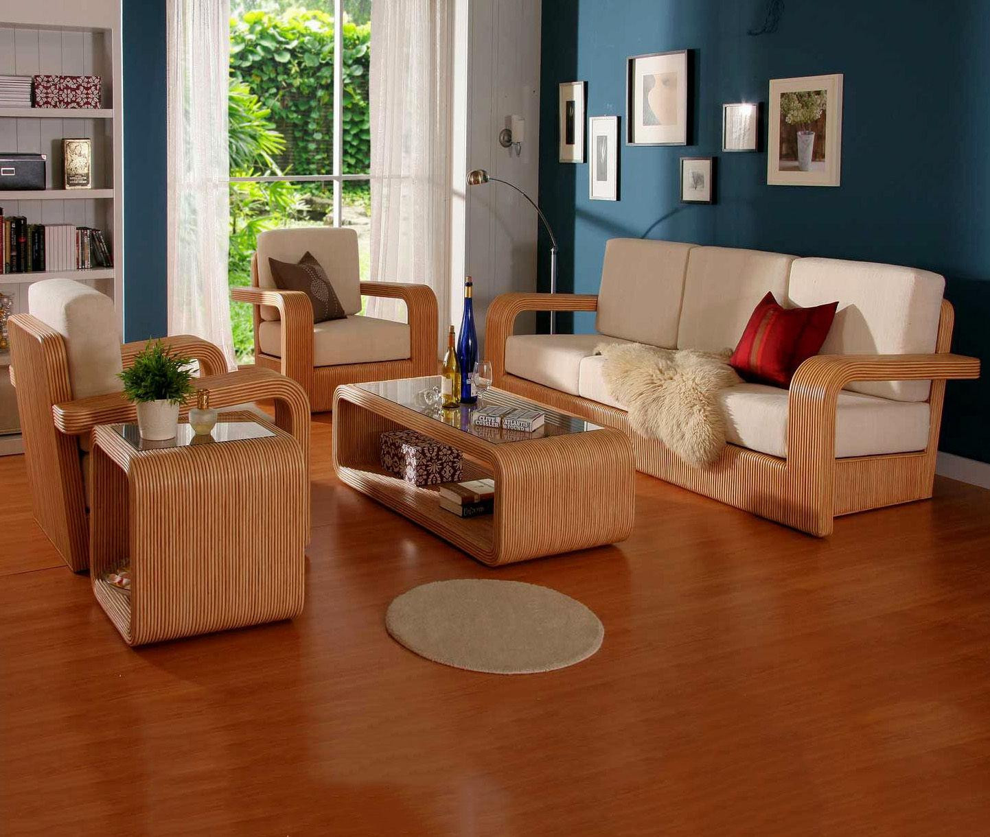 Thiết kế bàn ghế gỗ công nghiệp giá 2 triệu với kiểu dáng mới lạ
