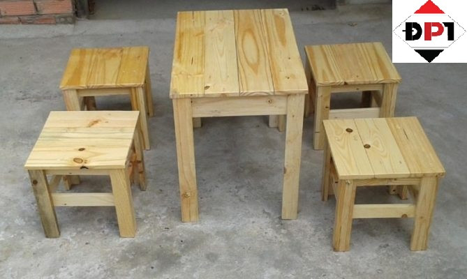 Thiết kế bàn gỗ pallet hiện đại cho không gian phòng khách