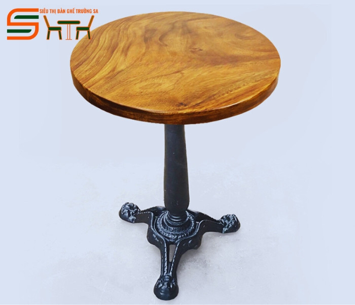 Thiết kế ghế cafe lưng tựa cao, bọc đệm êm ái, mang lại sự thoải mái tối đa cho khách hàng.