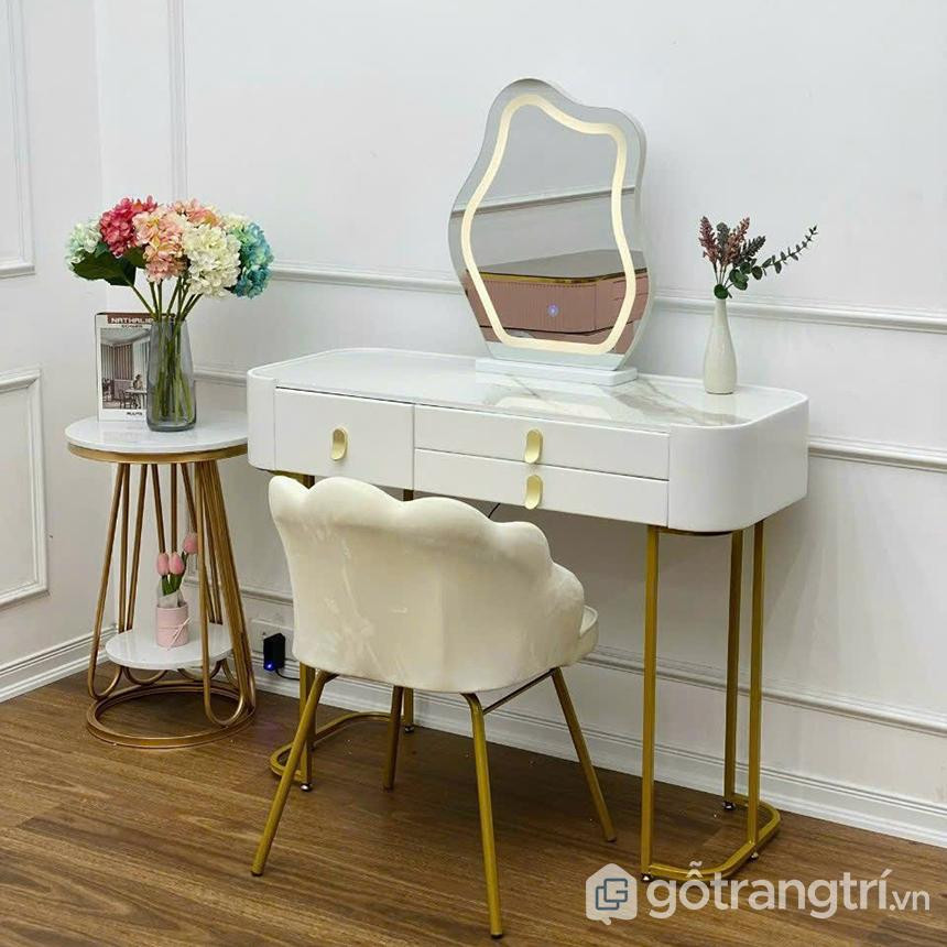 Thiết kế ghế tựa bàn trang điểm đồng bộ ấn tượng