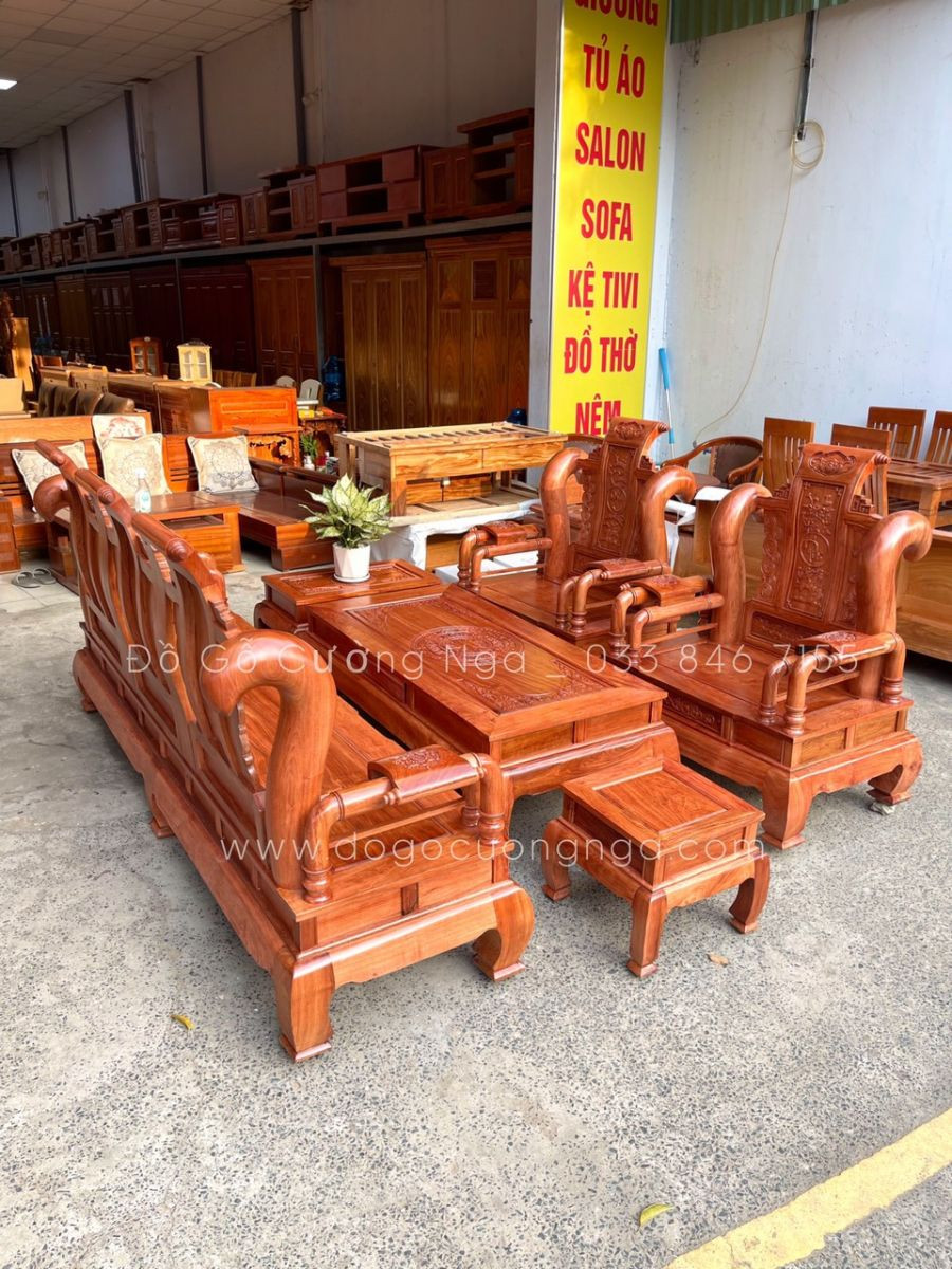 Toàn cảnh bộ bàn ghế tần tay 12 trong không gian phòng khách