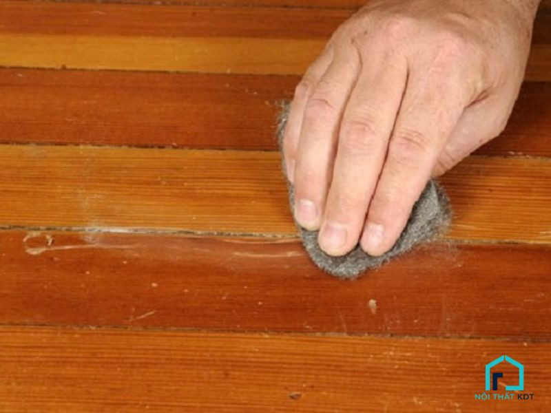 Trám kín vết nứt trên gỗ