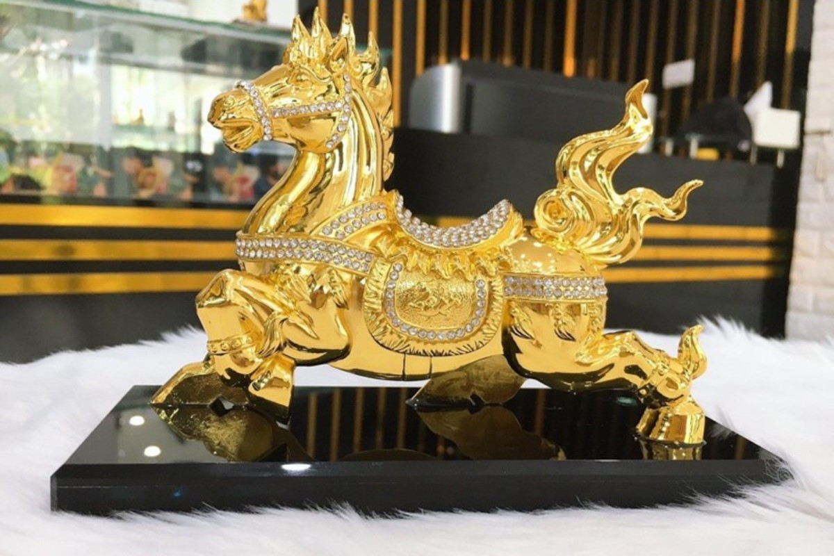 Tượng Ngựa để bàn làm việc Mã Đáo Thành Công