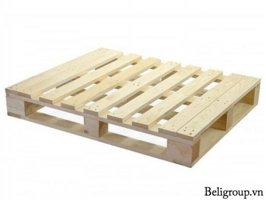 Vận chuyển gỗ pallet đã xử lý để đảm bảo vệ sinh