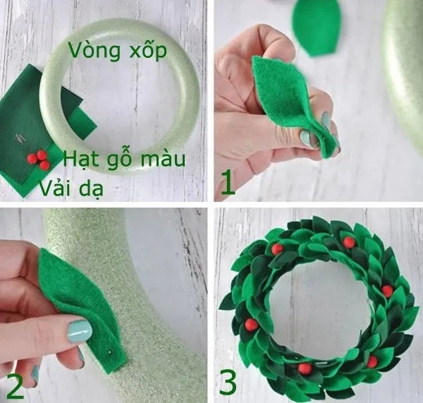 Vòng nguyệt quế handmade trang trí bàn làm việc Giáng sinh