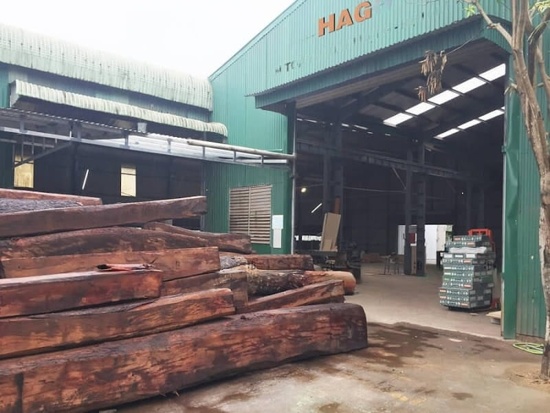 Xưởng sản xuất bàn ghế gỗ óc chó HAGO Nghệ An