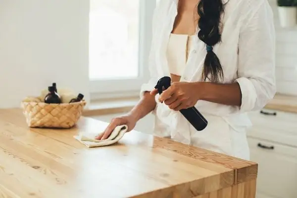 Bảo Quản Và Vệ Sinh Định Kỳ