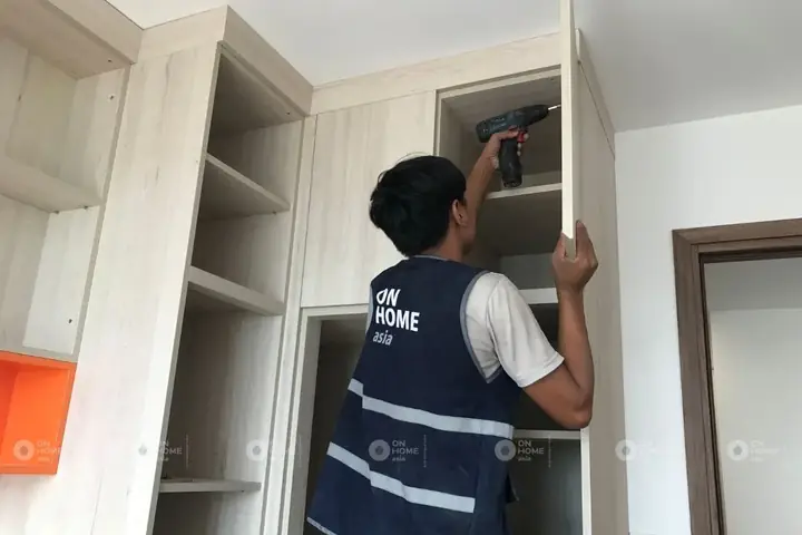 - Chi Phí Lắp Đặt Nội Thất: