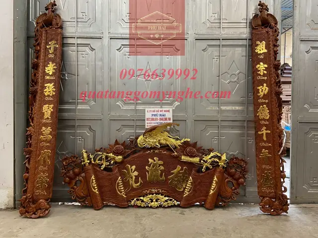 Cuốn Thư Câu Đối Gỗ Gụ Là Gì ?