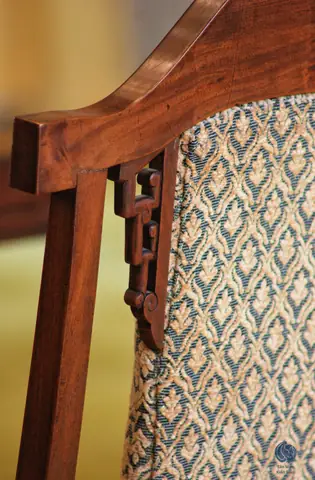 Công Nội Thất Trùng Tu Sofa Dinh Độc Lập