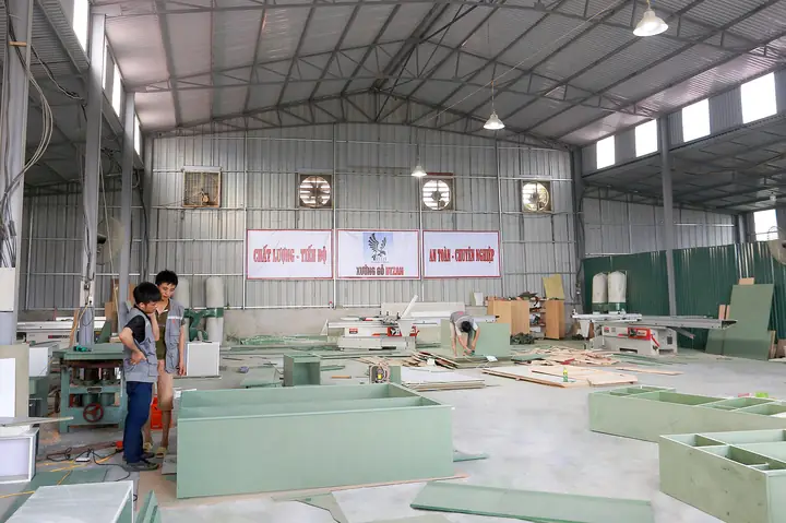 Công Ty Có Nhà Xưởng Sản Xuất Nội Thất