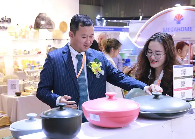 Công Ty Cổ Phần Nội Thất Và Thương Mại Vesta