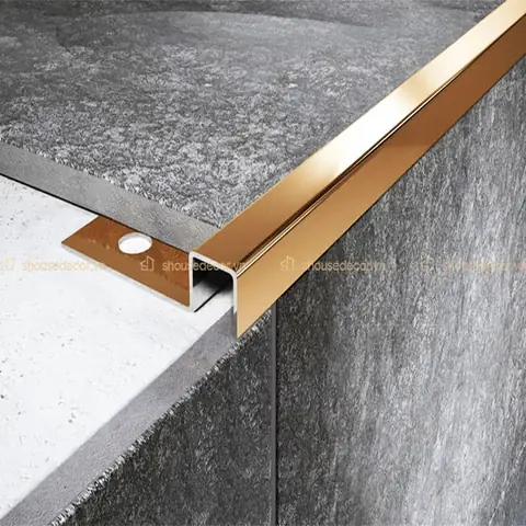 Hình Ảnh Thi Công Sử Dụng Nẹp Inox Vuông Góc Tường 1 Cánh
