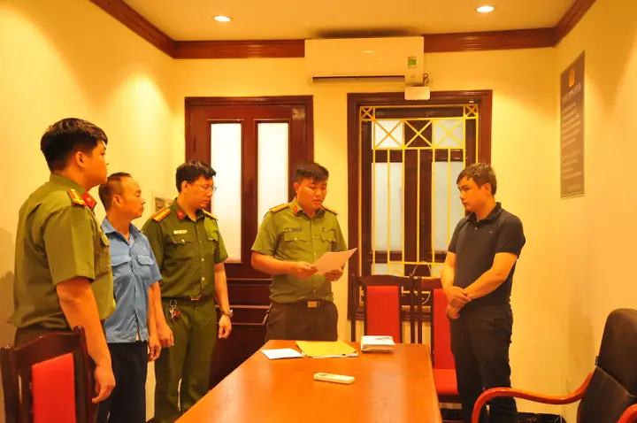 Đánh Giá Công Ty Nội Thất Cẩm Phú: Chuyên Nghiệp Hay Chỉ Là Lời Đồn?