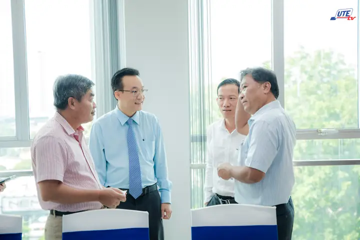 Công Ty Nội Thất Sen Vàng Quận 1 Tuyển Dụng Công Ty Nội Thất Sen Vàng Quận 1 Tuyển Dụng