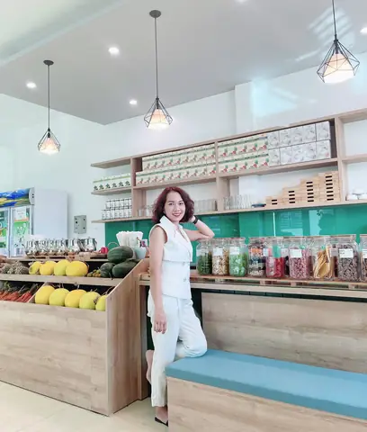 Tầng 2: Khu Vực Trưng Bày Và Chế Biến, Khu Vực Ăn Uống Tầng 2: Khu Vực Trưng Bày Và Chế Biến, Khu Vực Ăn Uống