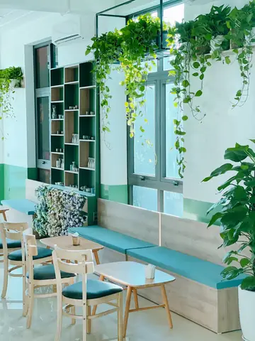 Tầng 2: Khu Vực Trưng Bày Và Chế Biến, Khu Vực Ăn Uống Tầng 2: Khu Vực Trưng Bày Và Chế Biến, Khu Vực Ăn Uống