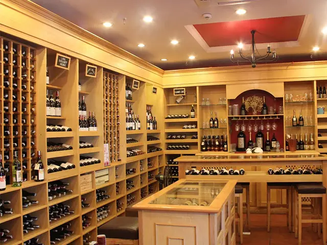 Thiết Kế Nội Thất Showroom Rượu Đẹp Thiết Kế Nội Thất Showroom Rượu Đẹp