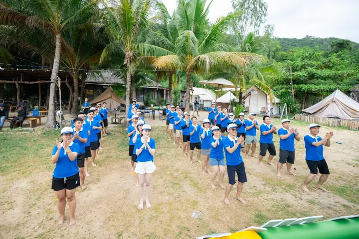 Công Ty Tnhh Đầu Tư Nội Thất Ân Thiên Phú
