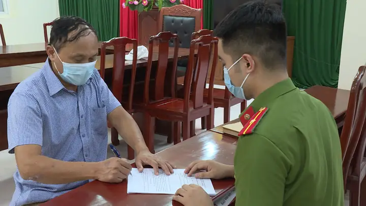 Tạm Giữ Giám Đốc Công Ty Tnhh Oanh Bằng Về Hành Vi Cưỡng Đoạt Tài Sản