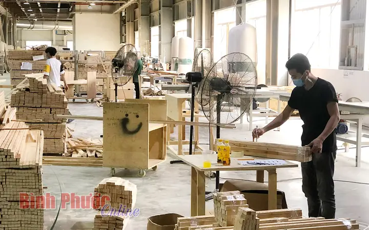 Thiếu Lao Động - Doanh Nghiệp Gặp Khó