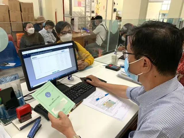 Nhiều Doanh Nghiệp Chậm Đóng Bhxh Với Số Tiền Rất Lớn (ảnh Minh Họa)