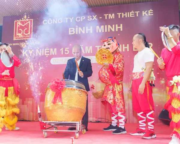 Công Ty Tnhh Sx Tm Nội Thất Huy Hoàng