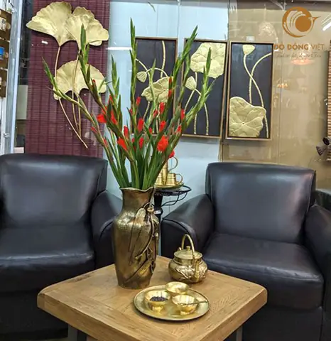 Bộ Ly Rượu Bằng Đồng Hoặc Chế Tác Vàng Nguyên Khối