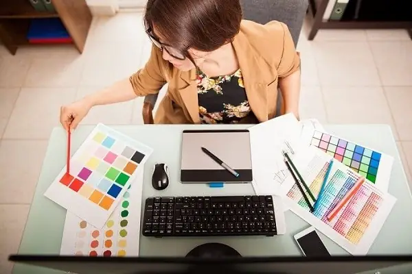 Nhân Viên Thiết Kế Nội Thất Và Định Hướng Nghề Nghiệp