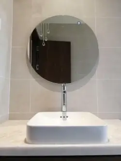 Gương Treo Tường Trang Điểm Hình Hoa...