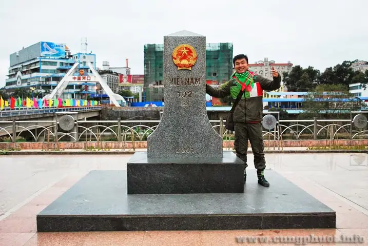 Đền Mẫu Lào Cai