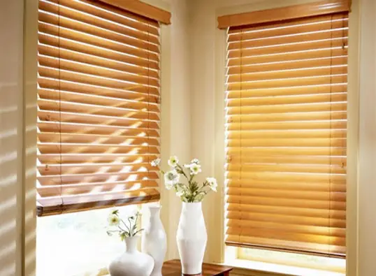 Các Tính Năng Cơ Bản Của Rèm Sáo Gỗ Cao Cấp