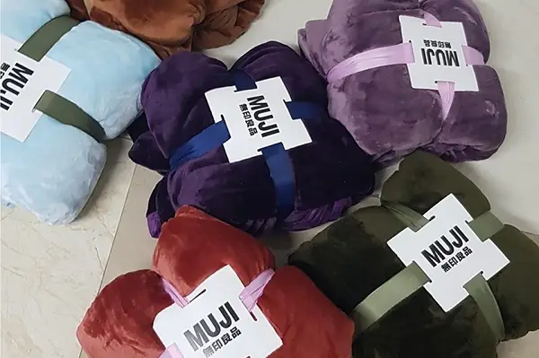 Chăn Lông Thỏ Là Gì? Nên Dùng Chăn Lông Thỏ Hay Chăn Lông Cừu