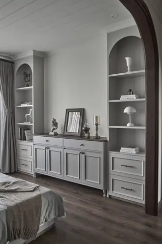 Trang Trí Nhà Đẹp Với Sàn Gỗ Và Nội Thất Gỗ Với Tường Màu Xám Nhạt