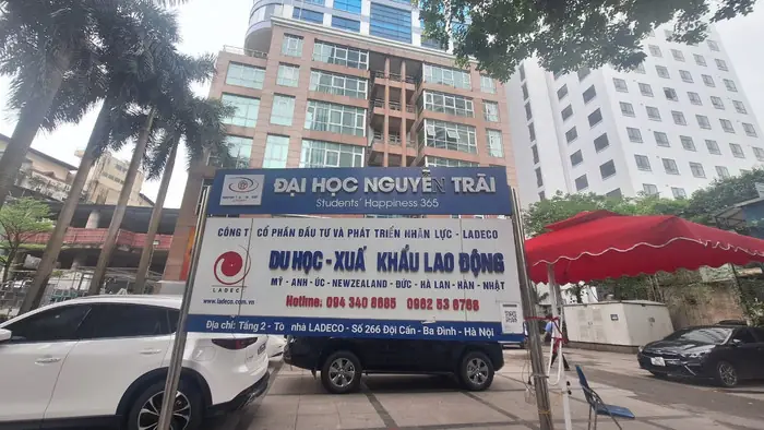 Tận Mục Sở Thị Cơ Sở 2, 3 Của Đh Nguyễn Trãi