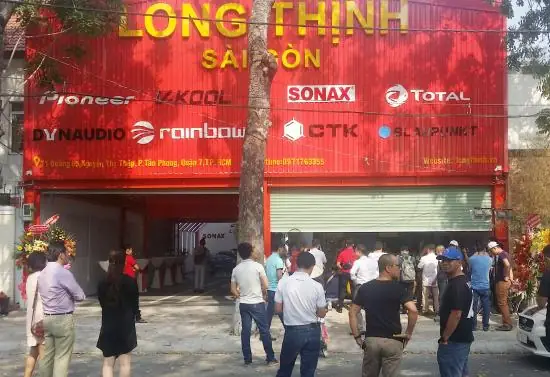 Dịch Vụ Dọn Nội Thất Ô Tô Long Thịnh