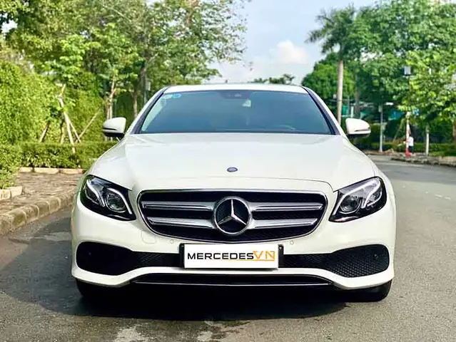 Mercedes-benz E250 Trắng Nội Thất Nâu: Sự Kết Hợp Sang Trọng & Đẳng Cấp