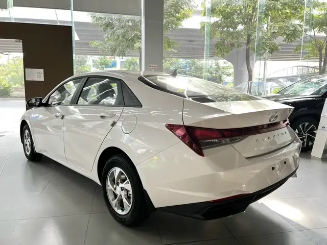Elantra 1.6at Nội Thất