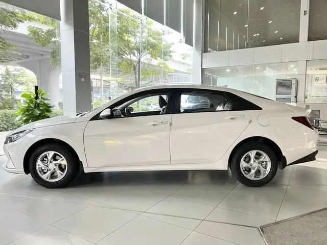 Elantra 1.6at Nội Thất