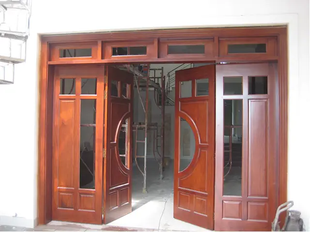 Mẫu Cửa Gỗ 4 Cánh Căm Xe Đẹp