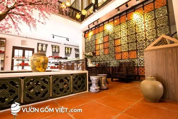 Gạch Gốm Trang Trí Nội Thất: Hướng Dẫn & Gợi Ý Cho Nhà Đẹp Gạch Gốm Trang Trí Nội Thất: Hướng Dẫn & Gợi Ý Cho Nhà Đẹp