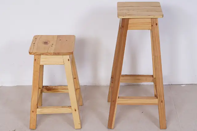 Đặc Điểm Đặc Trưng Của Ghế Đẩu Gỗ